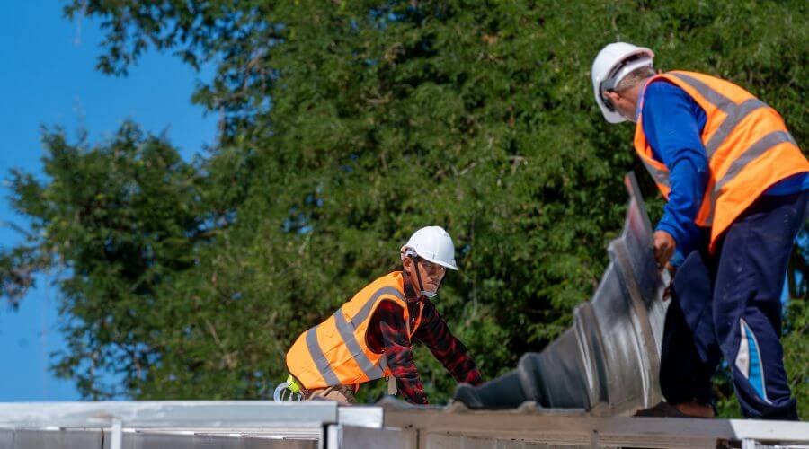 Roof leak detection in Eau Galle, WI
